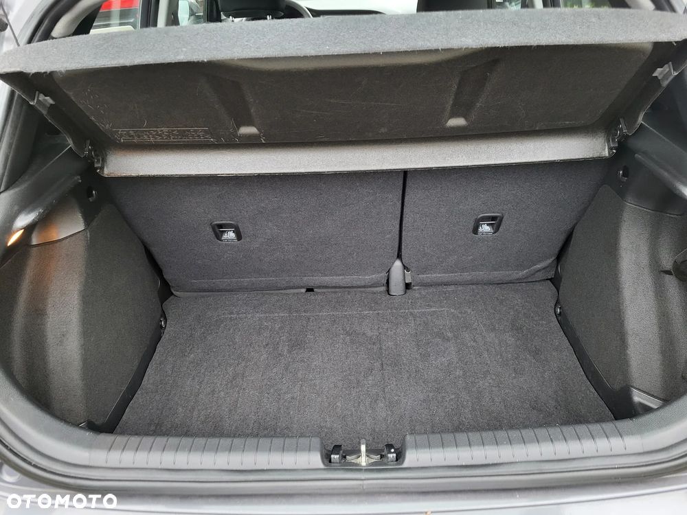 Hyundai i20 blue 1.2 Classic - 25