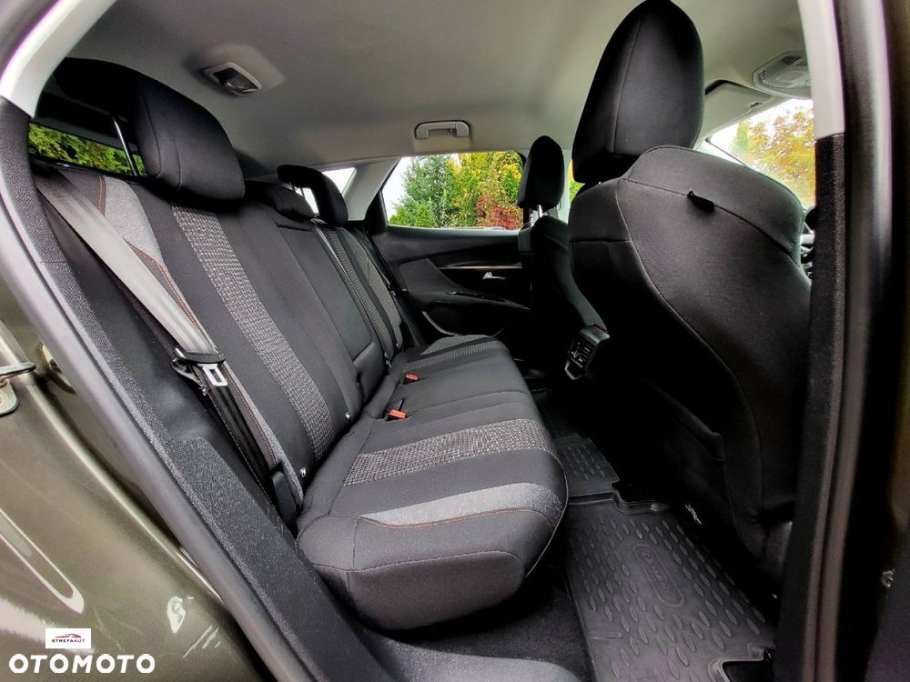 Peugeot 3008 - 8