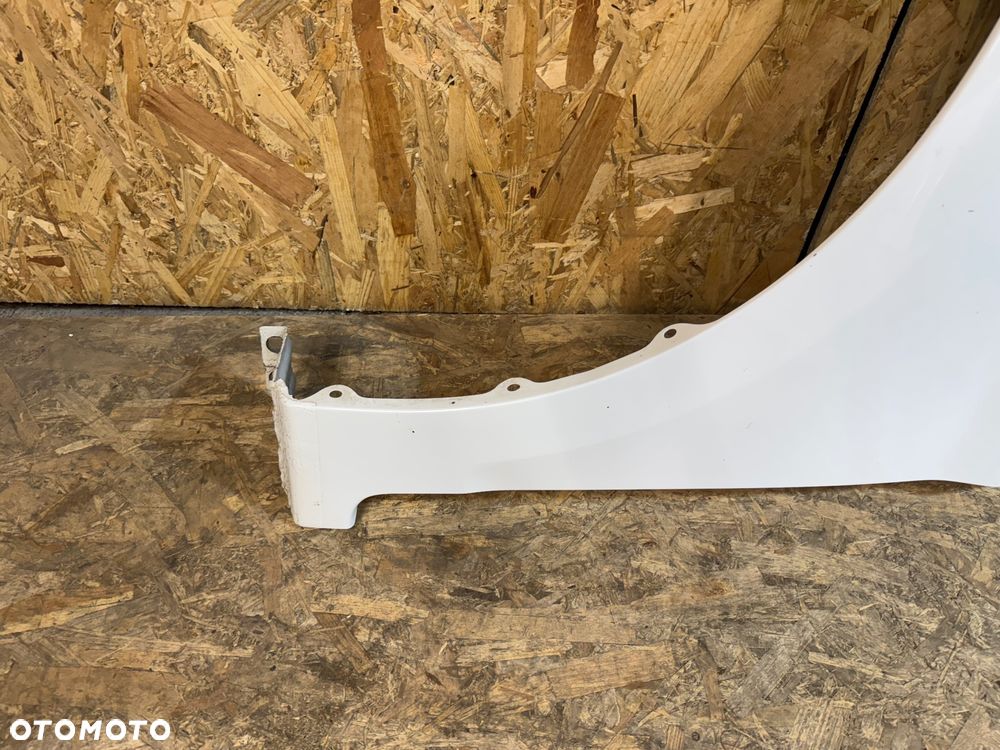 Przedni lewy błotnik Ford ka + plus mk3 III - 4