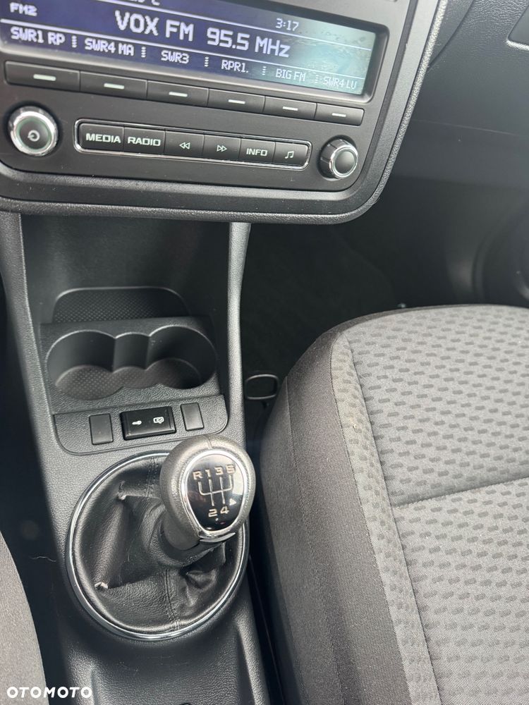 Skoda Fabia 1.2 HTP Ambiente - 26