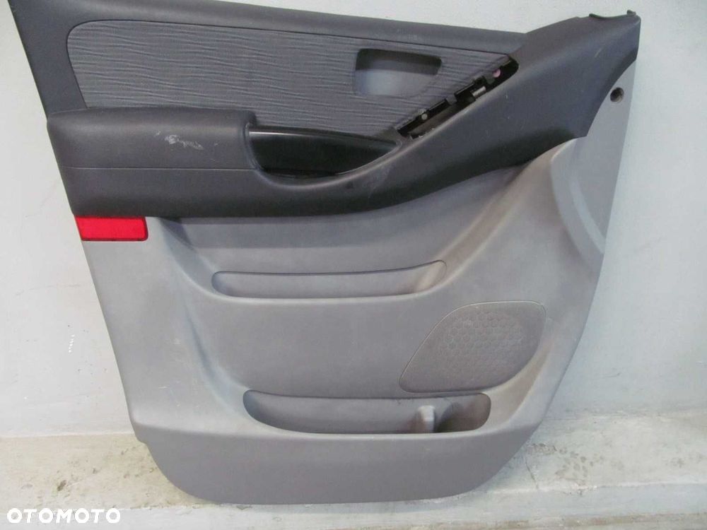 HYUNDAI H1 H300 I800 TAPICERKA BOCZEK DRZWI LEWY PRZOD 07-14 - 3