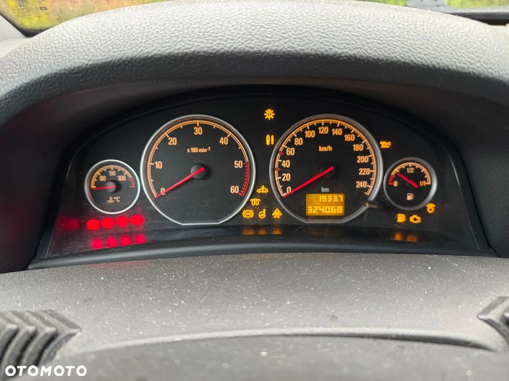 Opel Vectra 1.9 CDTI Cosmo - 9