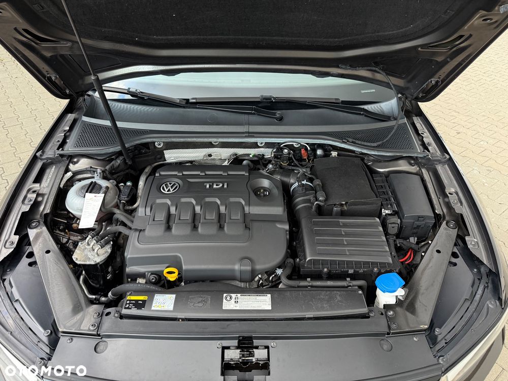 Volkswagen Passat Variant 2.0 TDI DSG (BlueMotion Technology) Trendline - 30