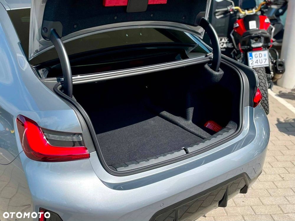 BMW Seria 3 - 10
