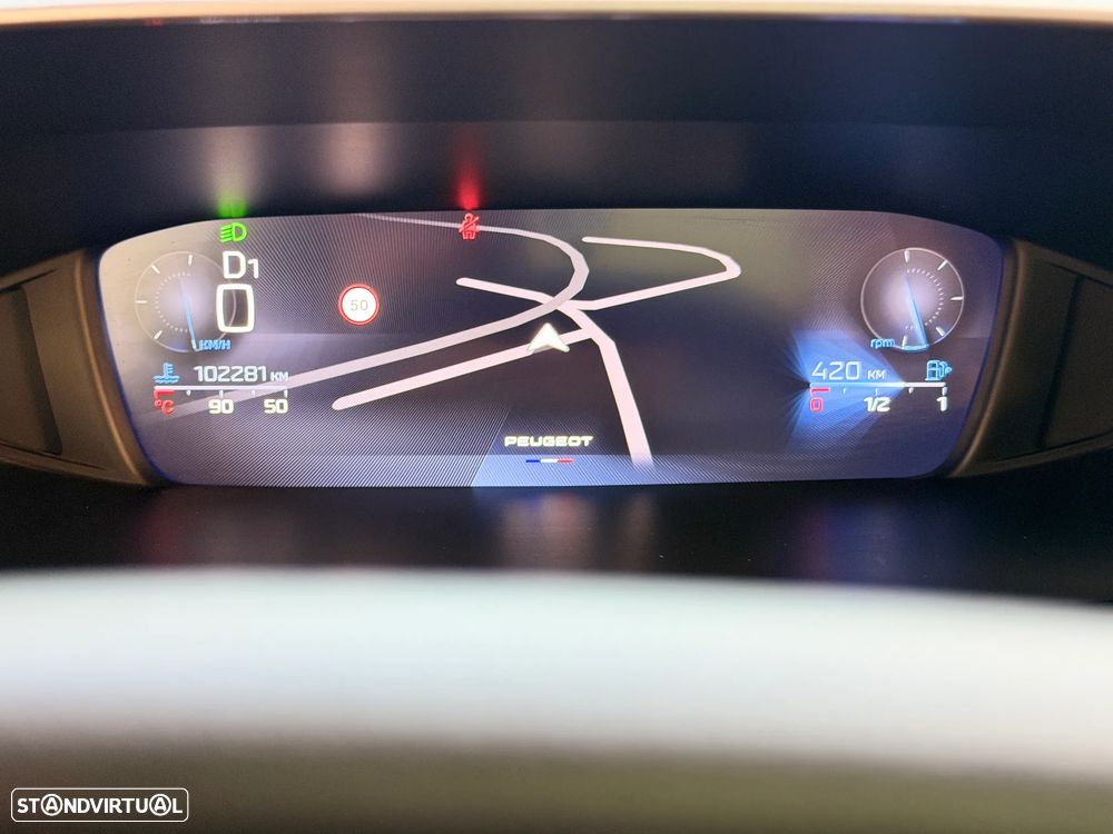 Peugeot 308 1.2 PureTech Allure EAT8 - 9