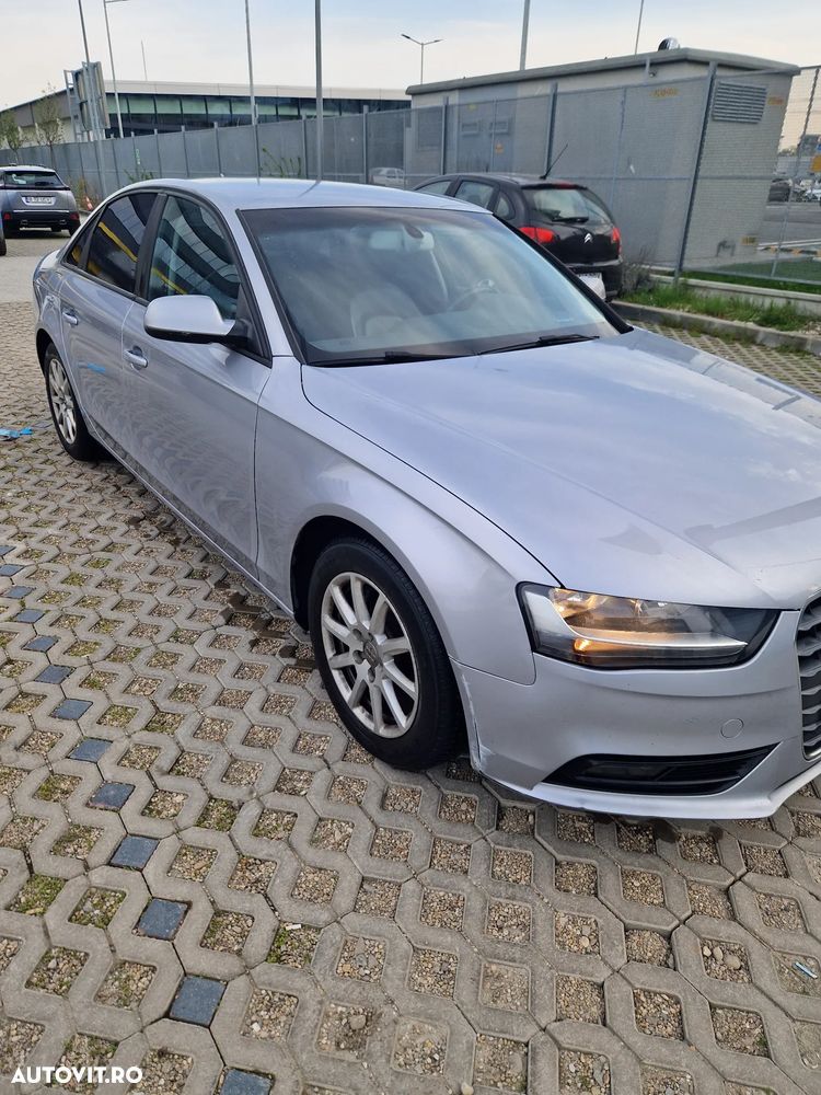 Audi A4 - 1