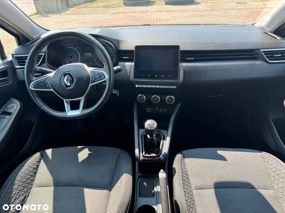 Renault Clio - 10