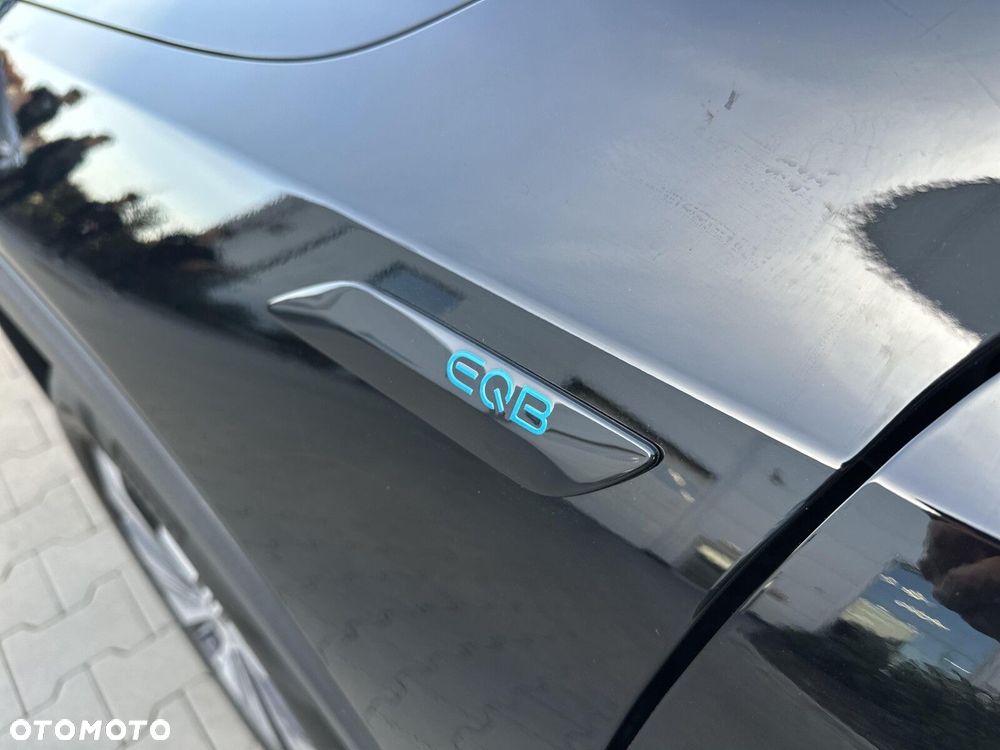 Mercedes-Benz EQB - 18