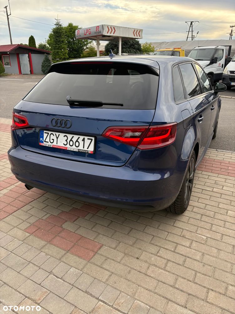 Audi A3 Sportback 1.6 TDI clean diesel Ambiente - 5