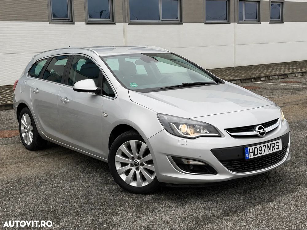 Opel Astra 2.0 CDTI DPF SportsTourer Edition - 2