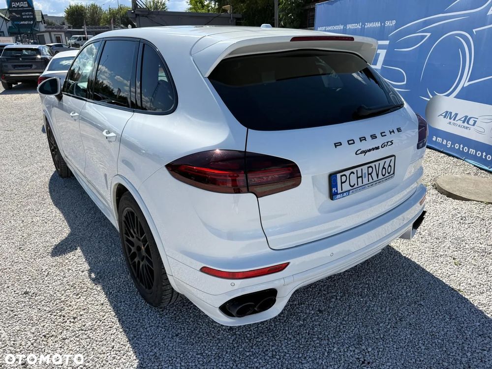 Porsche Cayenne - 8