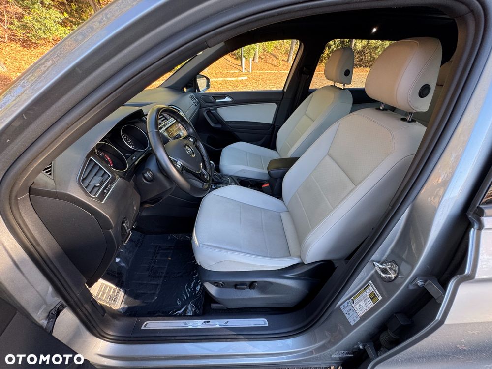 Volkswagen Tiguan 2.0 TSI 4Mot Perfectline R-Style DSG - 18