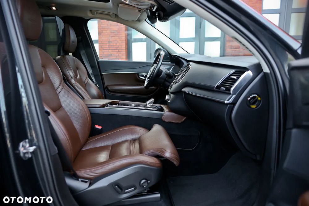 Volvo XC 90 B5 D AWD Inscription 7os - 23