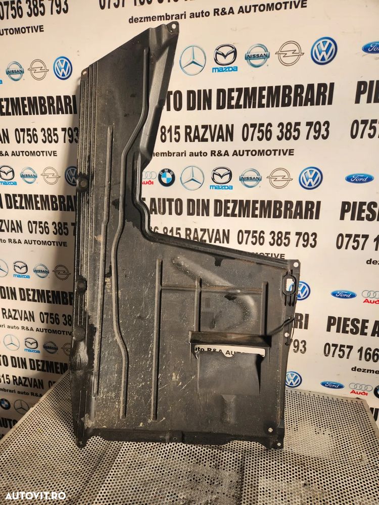 Scut Lateral  Bmw F30 Cod  Dezmembrez Bmw F30 2.0 D N47 Manual Start Stop- Dezmembrari Arad - 2