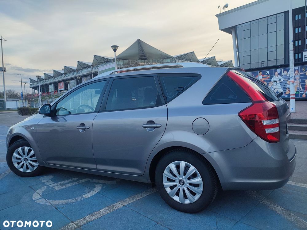 Kia Ceed 1.4 CVVT LX Basis - 3