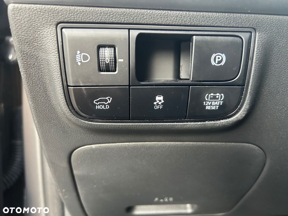 Lexus UX 300h Prestige - 25