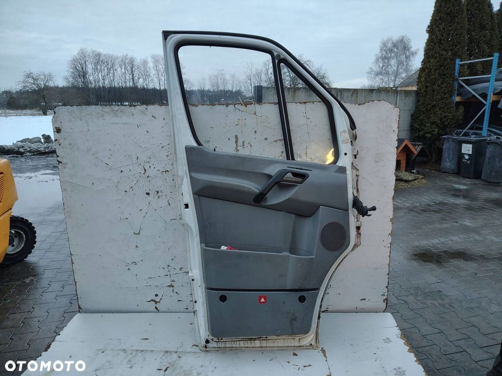 DRZWI PRAWY PRZÓD MERCEDES SPRINTER W906 - 7