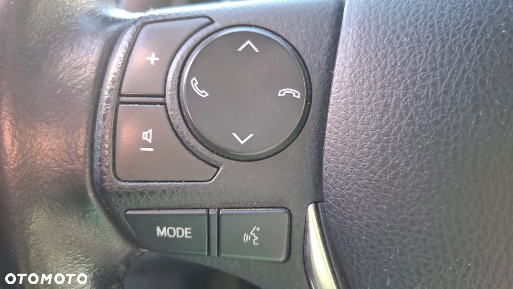 Toyota Corolla 1.6 Comfort - 17