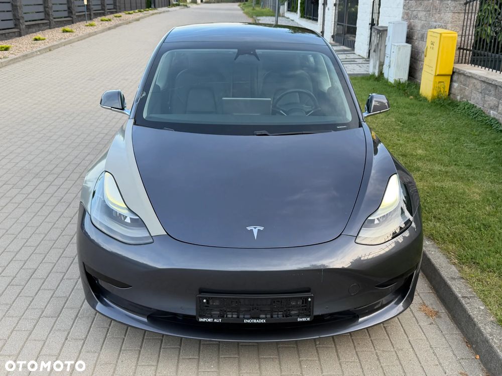 Tesla Model 3 Standard Reichweite Plus Hinterradantrieb - 25