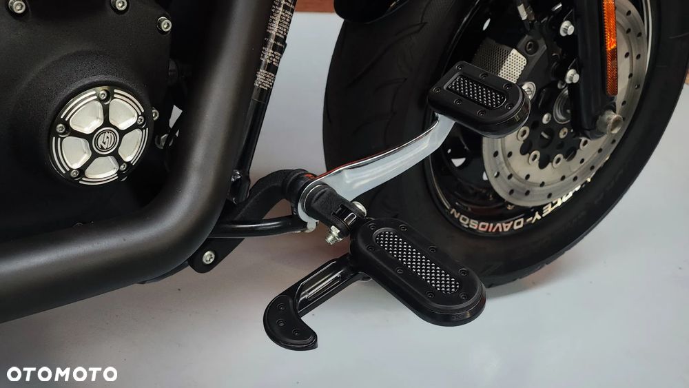 Harley-Davidson Dyna - 14