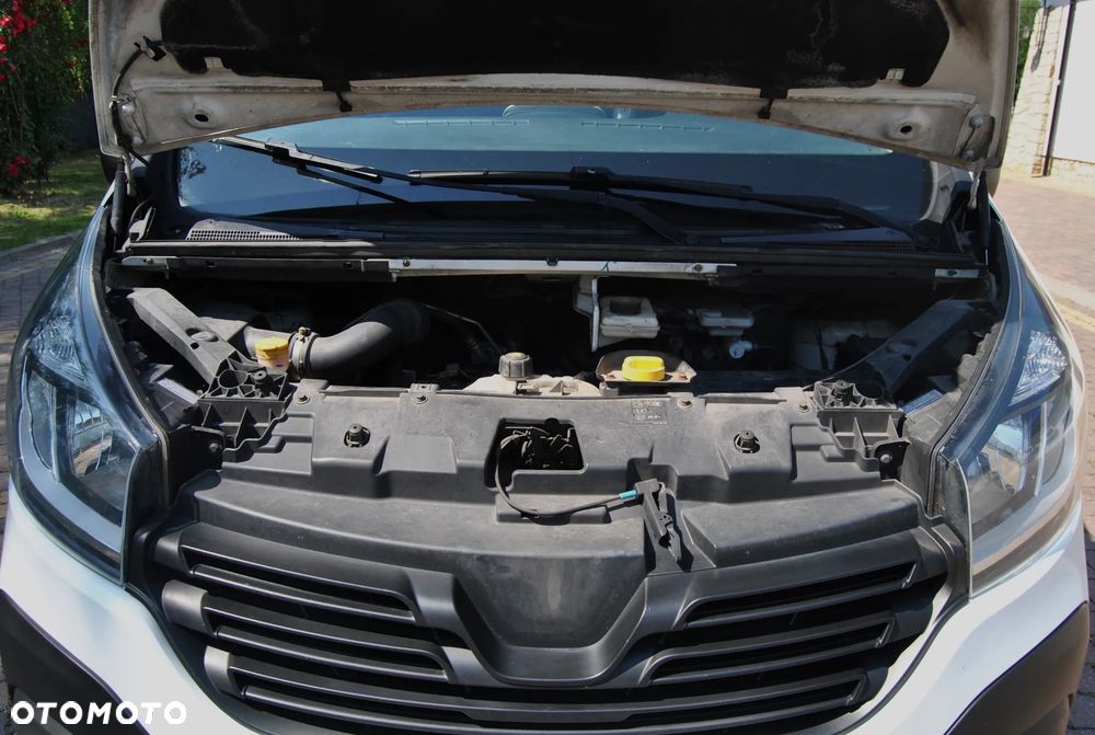 Renault Trafic - 13