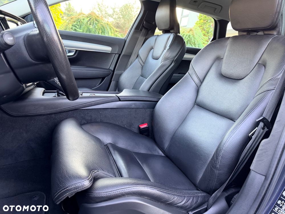 Volvo V90 D3 Geartronic Momentum Pro - 14