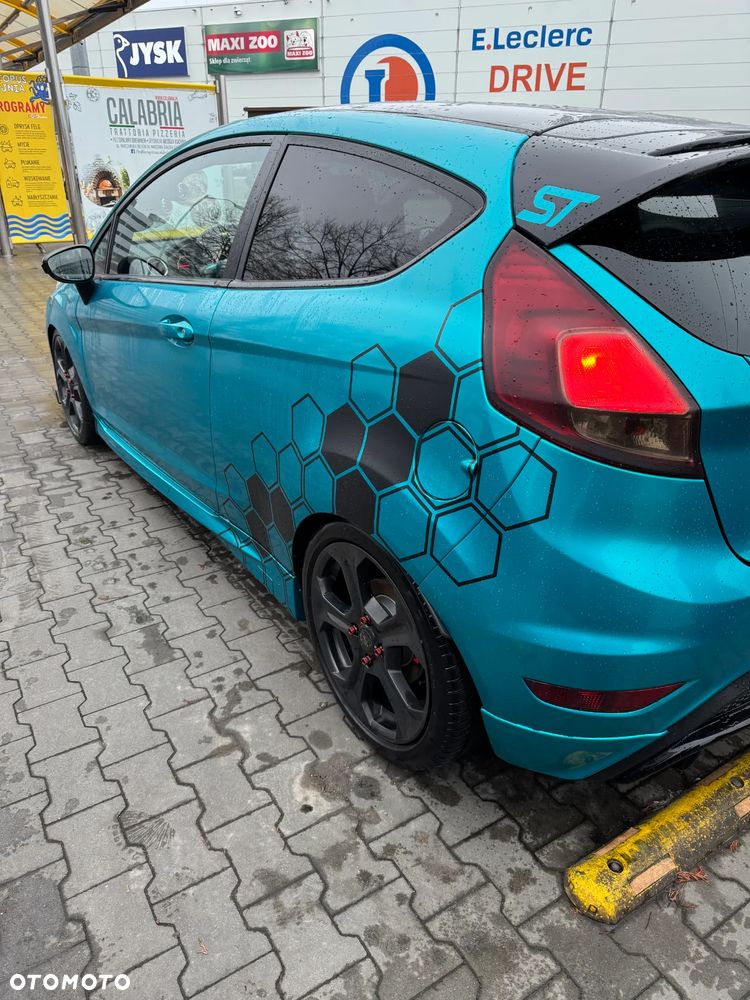 Ford Fiesta 1.6 EcoBoost ST - 9