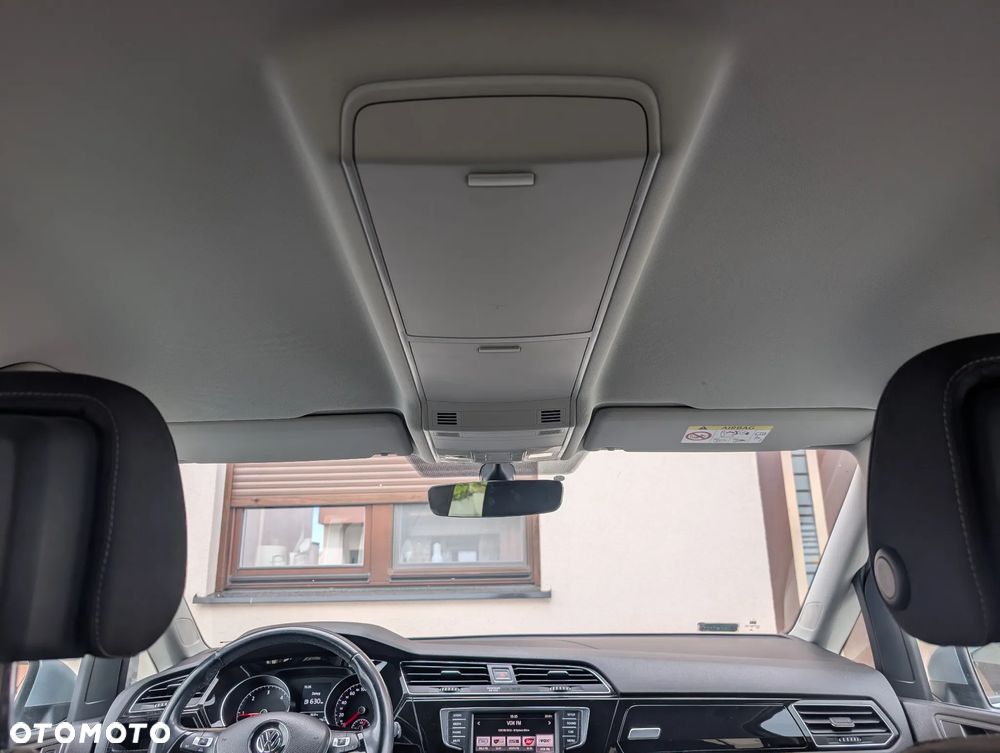 Volkswagen Touran 1.6 TDI BMT Comfortline - 29