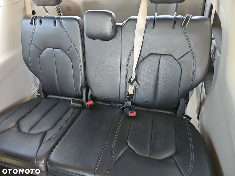 Chrysler Pacifica - 15