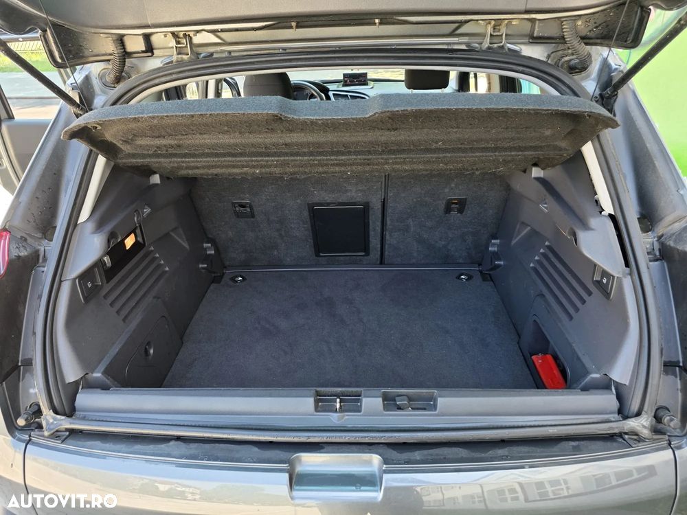 Peugeot 3008 1.6 HDI Confort Pack - 10
