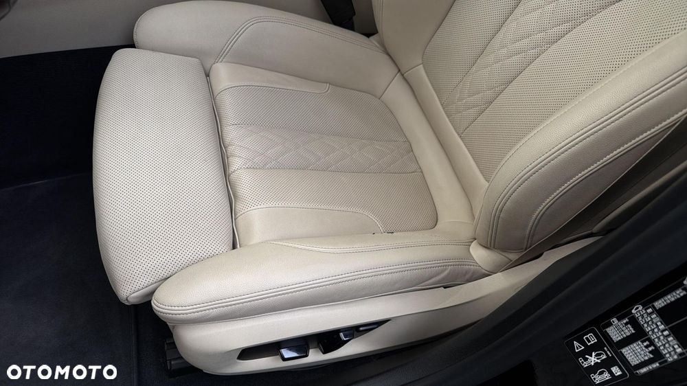 BMW Seria 5 520d xDrive MHEV - 13