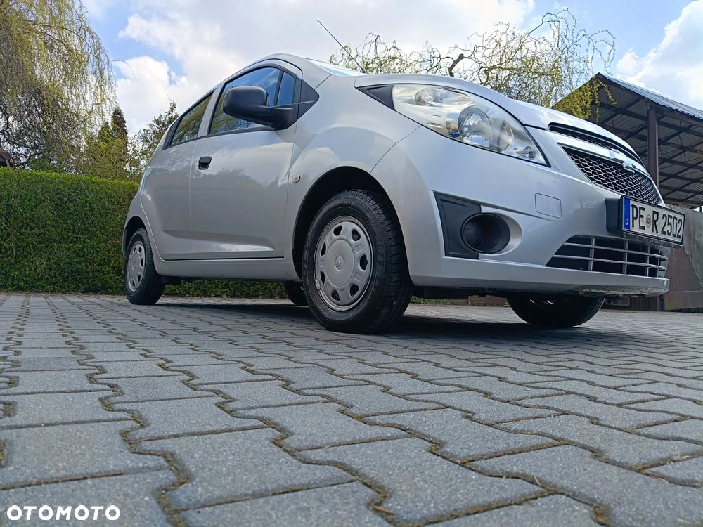 Chevrolet Spark 1.0 - 25