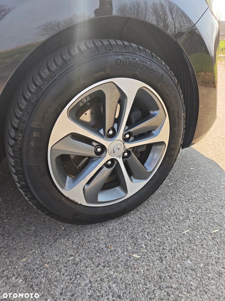 Hyundai i30 blue Kombi 1.6 CRDi Passion - 17