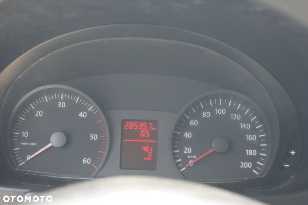 Volkswagen Crafter komorówka mrożnia - 16