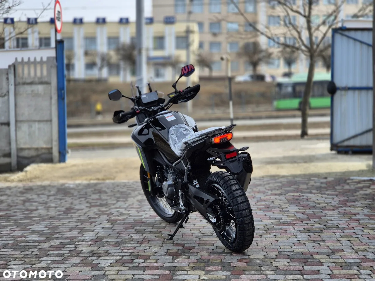 CFMoto MT