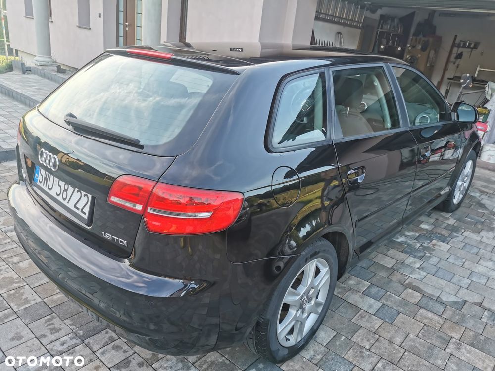 Audi A3 Sportback - 7