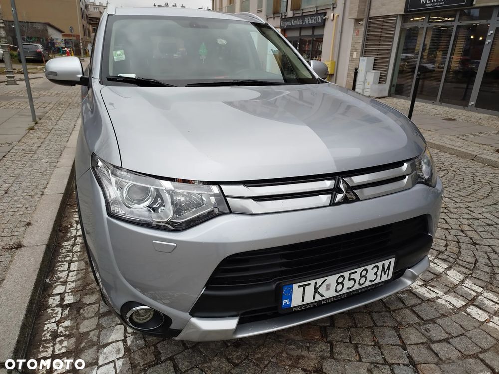 Mitsubishi Outlander 2.2 DID Intense + 4WD - 6