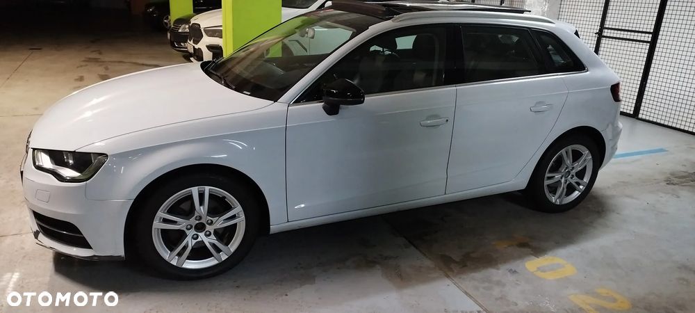 Audi A3 Sportback 1.6 TDI Ambiente - 6