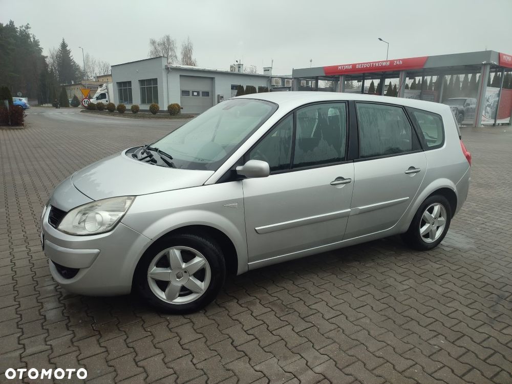Renault Grand Scenic Gr 2.0 Confort Authentique - 26