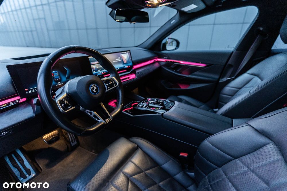 BMW Seria 5 - 22