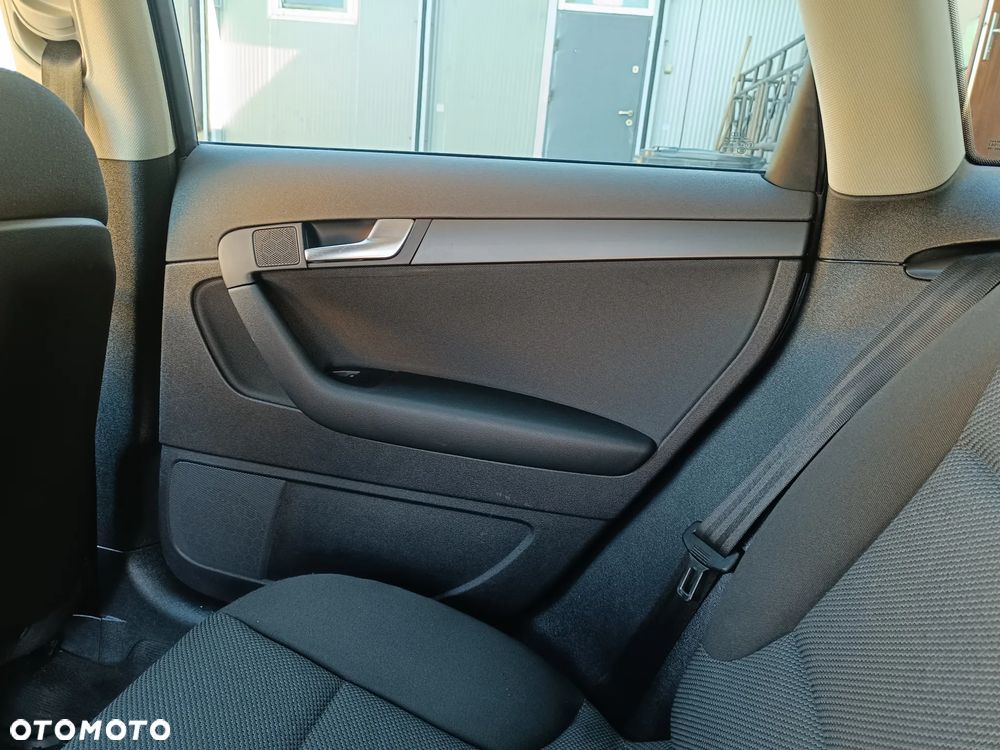 Audi A3 Sportback 1.6 TDI DPF Ambition - 20