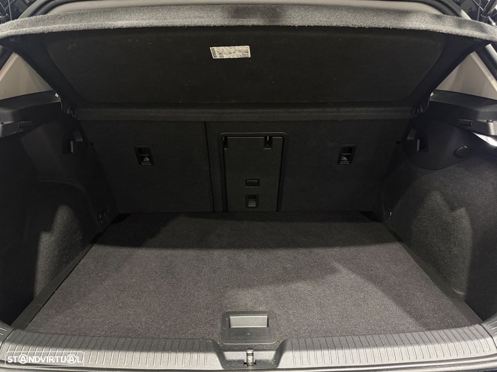 VW Golf 1.0 TSI Life - 30