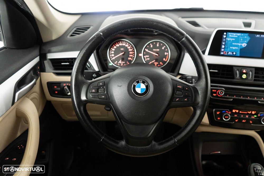 BMW X1 16 d sDrive Advantage - 28