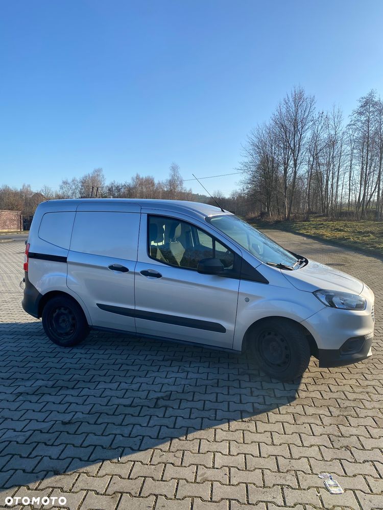 Ford Transit Courier - 5