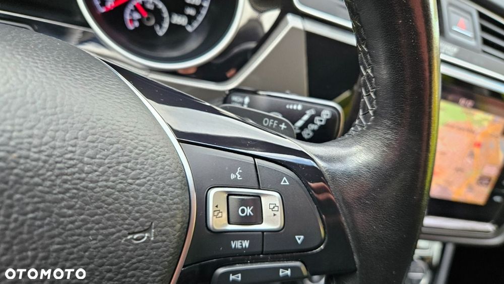 Volkswagen Touran 2.0 TDI SCR DSG IQ.DRIVE - 27