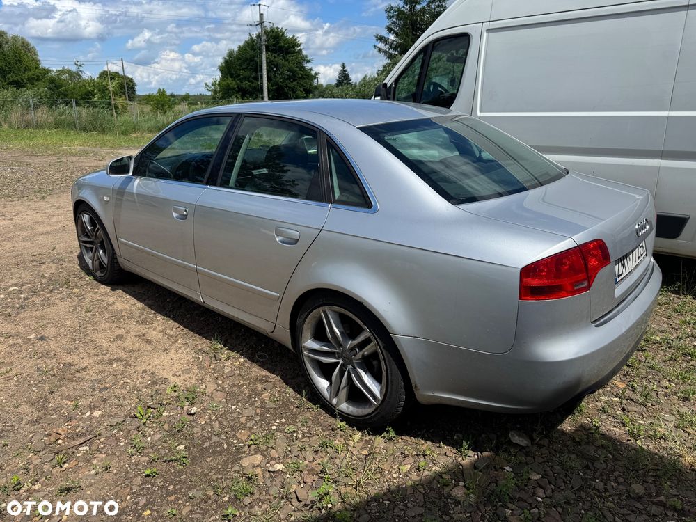 Audi A4 Limousine 2.0 T FSI quattro - 6