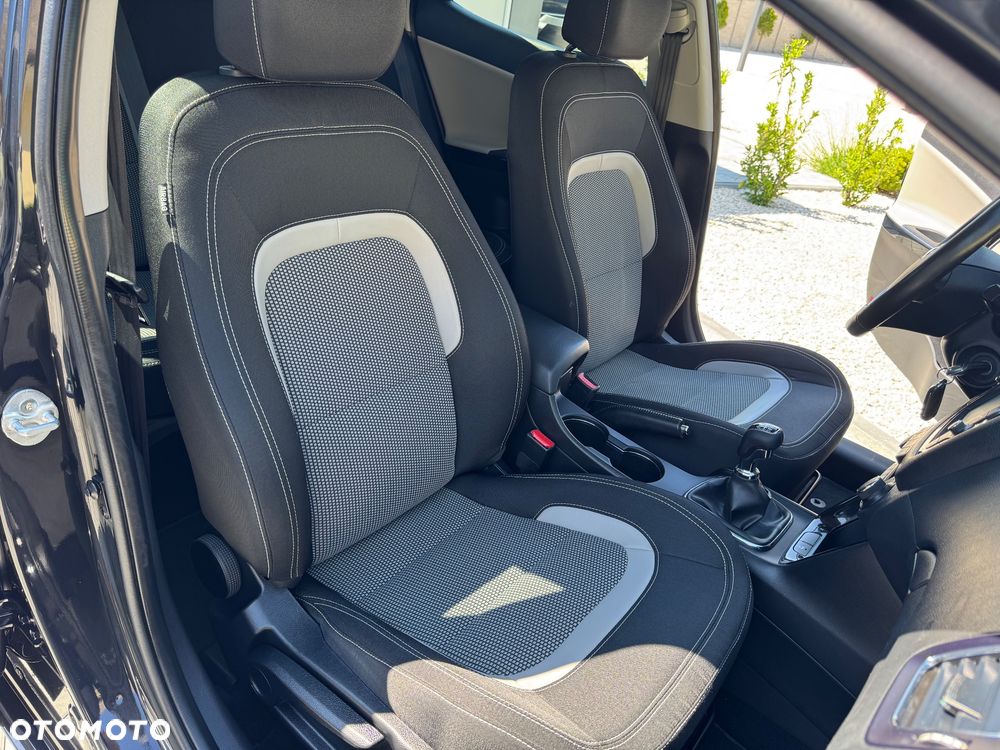 Kia Ceed 1.6 GDI Dream-Team Edition - 36