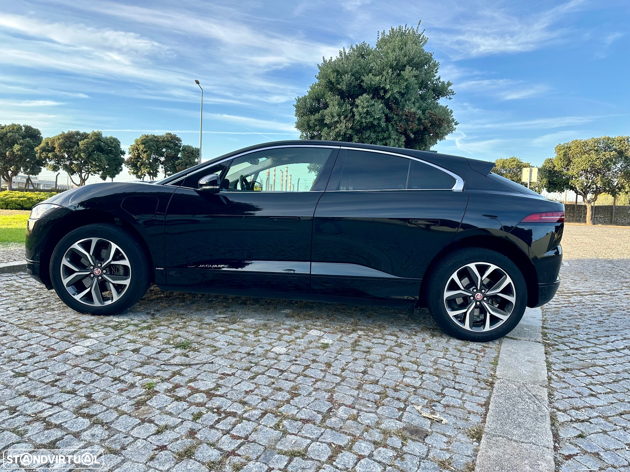 Jaguar I-Pace EV400 AWD HSE - 6