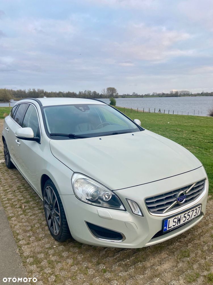 Volvo V60 D3 Momentum - 2