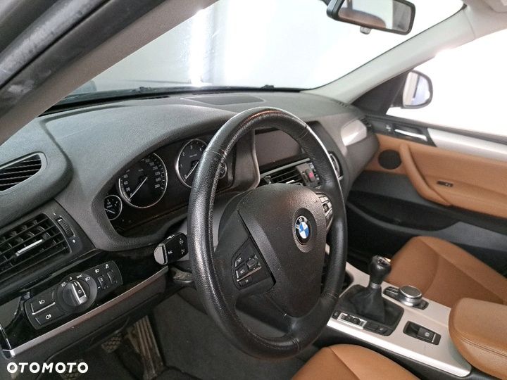 BMW X3 sDrive18d - 9